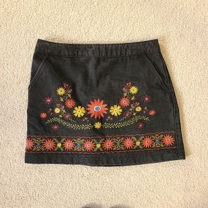 Embroidered denim skirt